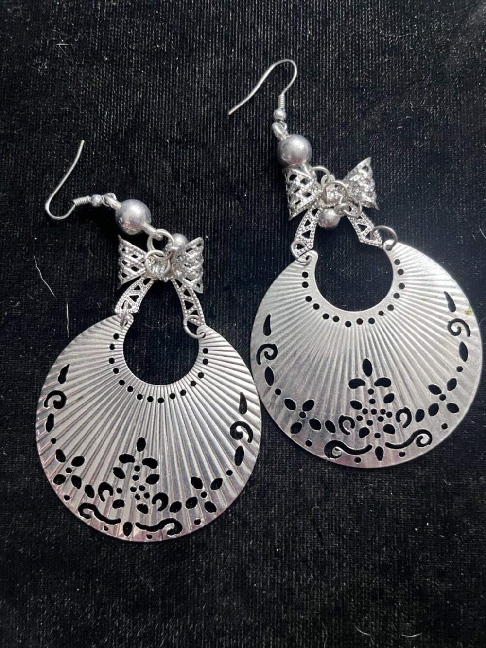 Vintage Silver Filigree Bow Fan Dangle Statement Earrings